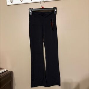 NWT The Gym People Girls Flare Pocket Leggings Girls size Large